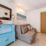 Ana Apartamento *