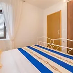 Ana * Baška